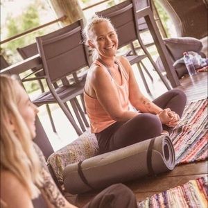 Meet your Posher, Renee